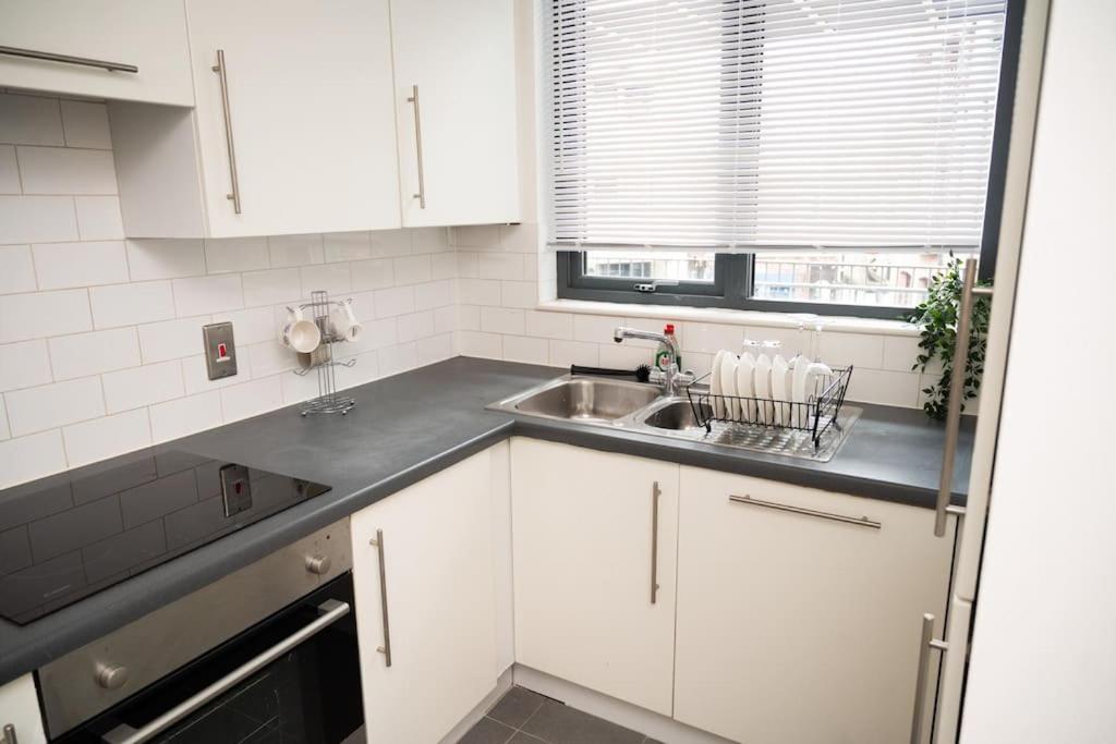 2 Bed Apt In Leeds City Centre Екстериор снимка