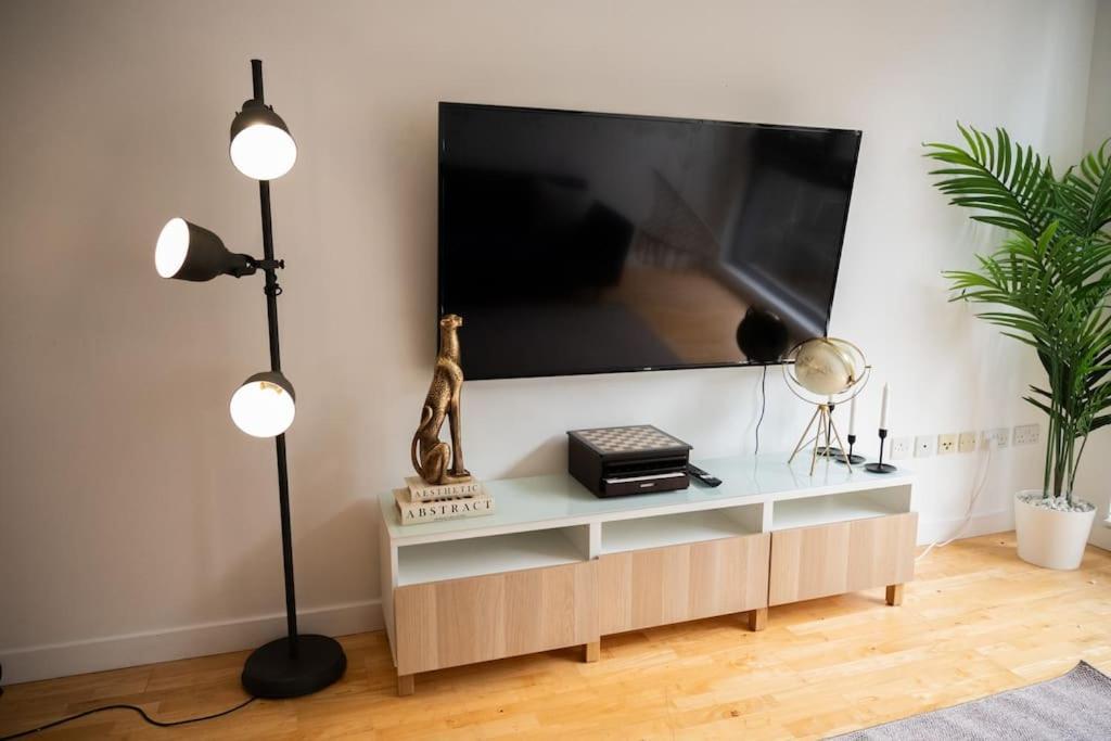 2 Bed Apt In Leeds City Centre Екстериор снимка