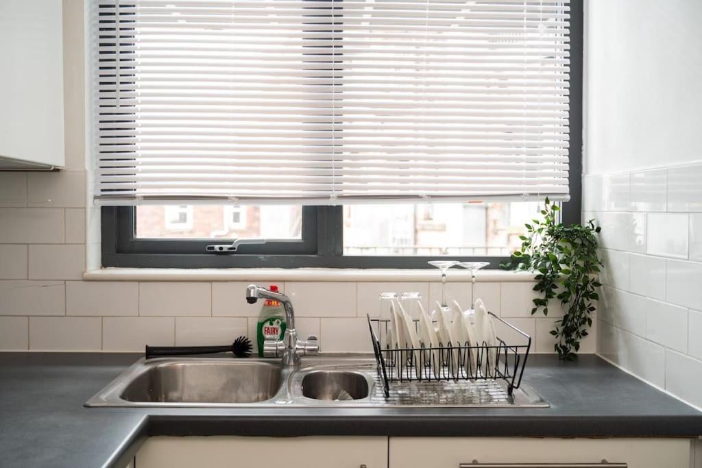 2 Bed Apt In Leeds City Centre Екстериор снимка